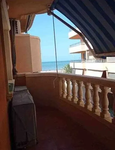 Apartamento Vistas Al Mar A Escasos 50 Metros Dénia